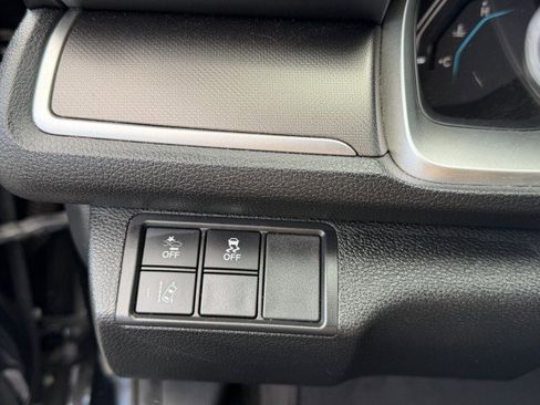 Used 2019 Honda Civic EX image 8