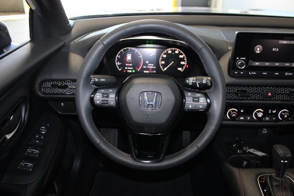 Used 2024 Honda HR-V Sport image 11
