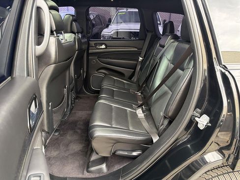 Used 2019 Jeep Grand Cherokee High Altitude RWD image 25
