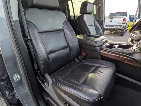 Used 2020 Chevrolet Suburban LT AWD/4WD image 22