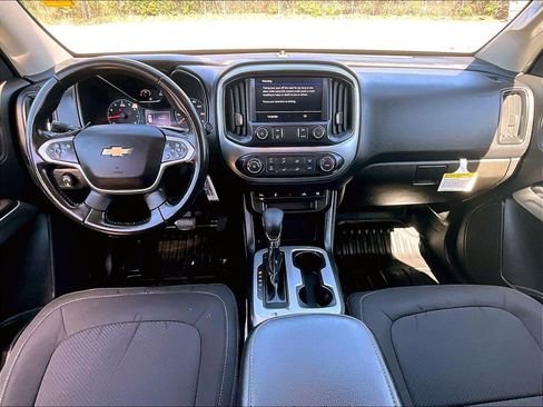 Certified 2022 Chevrolet Colorado LT w/ Fleet Safety Package image 14