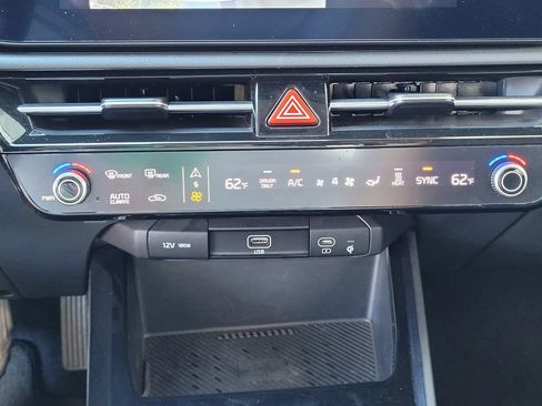 Used 2024 Kia Niro Wind FWD image 18