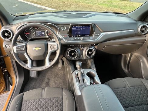 Used 2019 Chevrolet Blazer LT FWD image 25