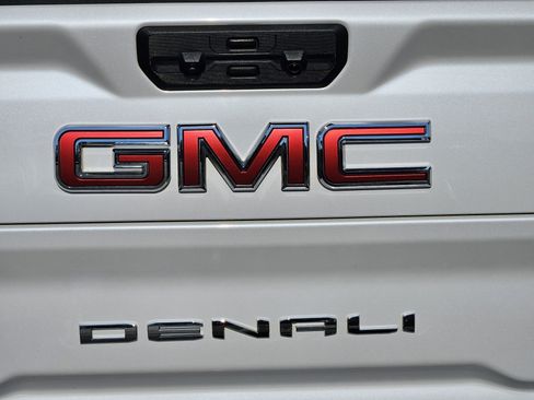 Used 2024 GMC Sierra 3500 Denali w/ Denali Reserve Package image 7
