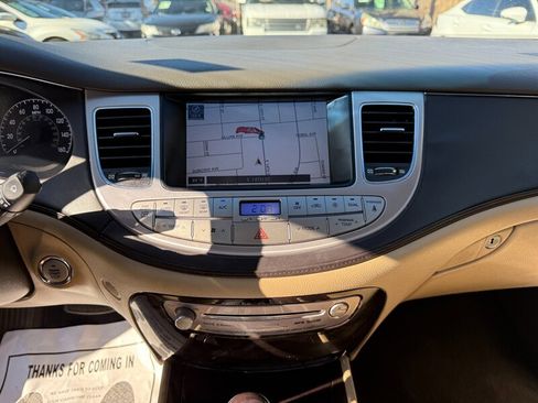 Used 2010 Hyundai Genesis 4.6 w/ Technology Pkg 5 image 19