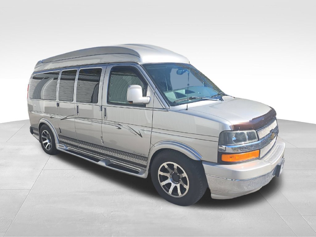 Used 2009 Chevrolet Express 1500 AWD w/ Preferred Equipment Group image 7