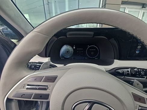 Used 2023 Hyundai Palisade Calligraphy image 7