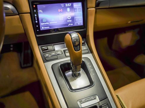 Used 2016 Porsche Boxster image 9