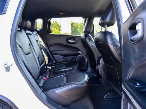 Certified 2021 Jeep Compass Latitude AWD/4WD image 11
