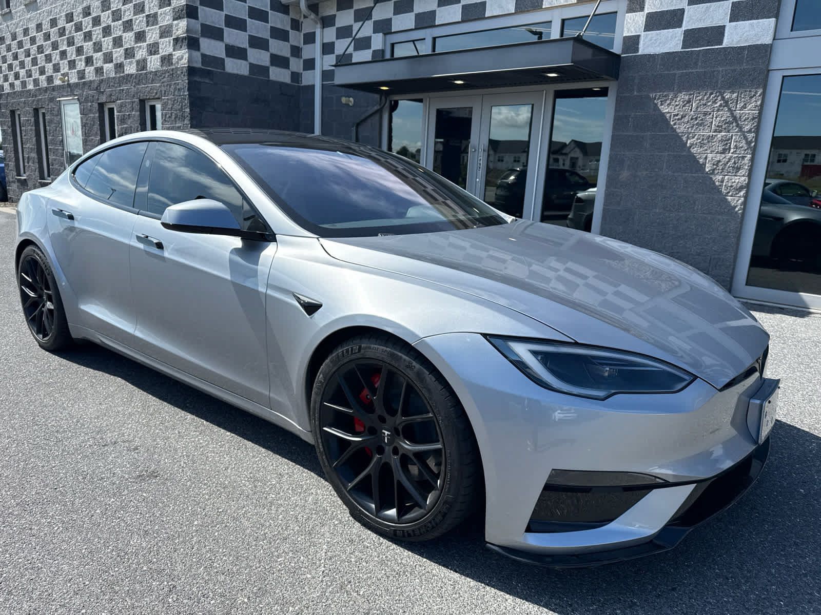 Used 2026 Tesla Model S Plaid AWD/4WD image 1