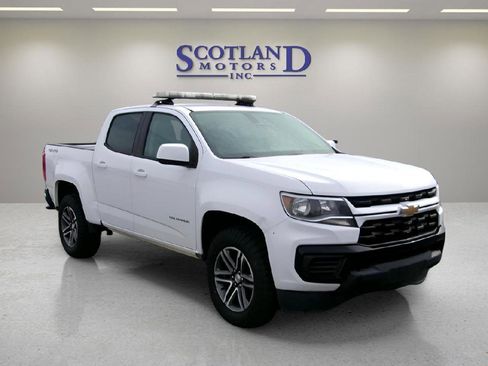 Used 2021 Chevrolet Colorado W/T w/ Custom Special Edition AWD/4WD image 4