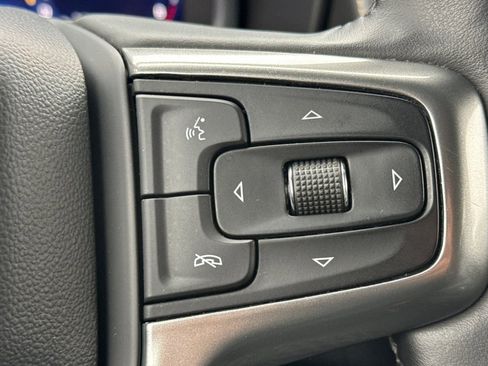 Certified 2023 Chevrolet Suburban Premier image 29