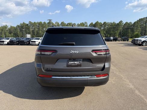 Certified 2025 Jeep Grand Cherokee L Limited RWD image 5