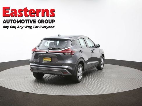 Used 2023 Nissan Kicks S image 40