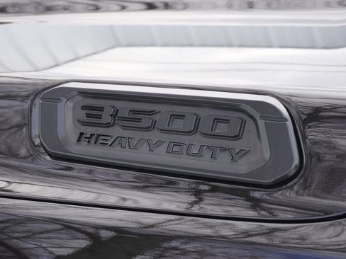 Used 2021 RAM 3500 Tradesman w/ Chrome Appearance Group image 8