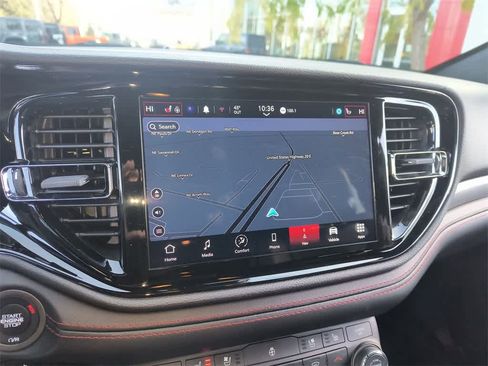 Used 2024 Dodge Durango GT image 18