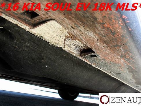 Used 2016 Kia Soul EV FWD image 53