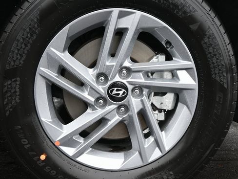 Used 2026 Hyundai Tucson SE image 10