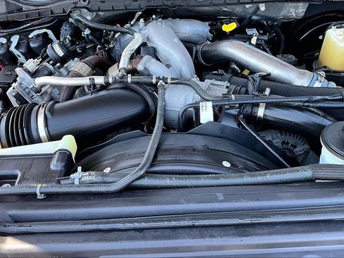Used 2021 Ford F250 Lariat w/ Lariat Ultimate Package AWD/4WD image 33