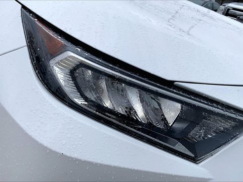 Used 2021 Toyota RAV4 XLE FWD image 32