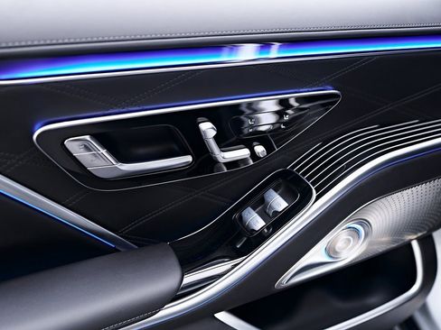 Used 2025 Mercedes-Benz Maybach S 580 4MATIC image 61