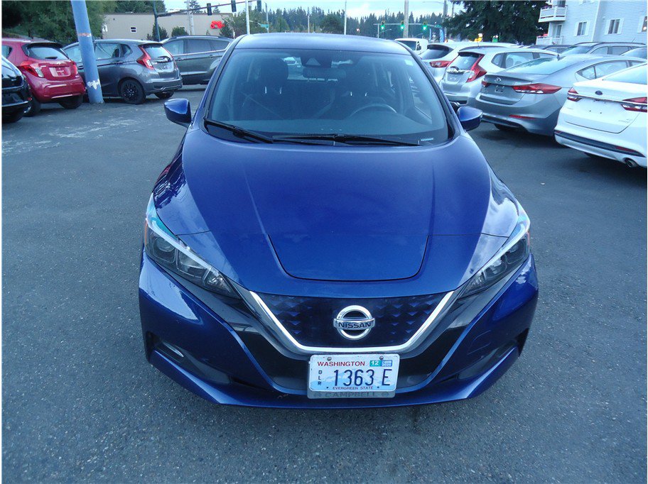 Used 2020 Nissan Leaf SV w/ SV All Weather Package FWD image 2