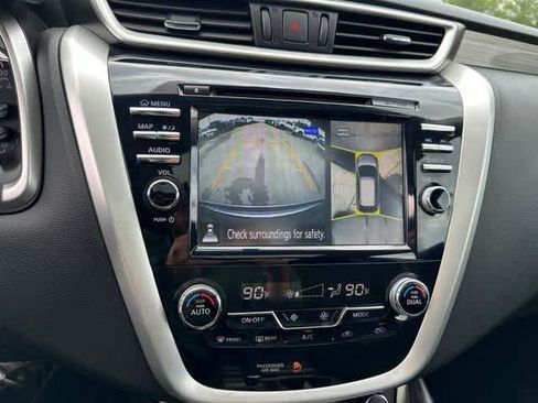 Used 2017 Nissan Murano SV w/ Premium Plus Package AWD/4WD image 9
