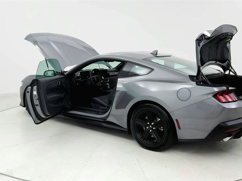 Used 2026 Ford Mustang Premium RWD image 10