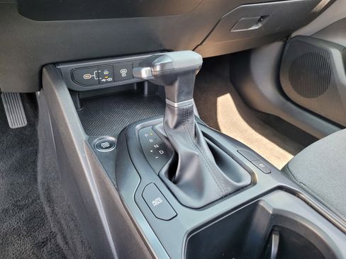 Used 2025 Kia K4 LXS image 21