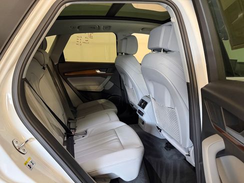 Certified 2023 Audi Q5 e Premium Plus w/ Premium Plus Package AWD/4WD image 32