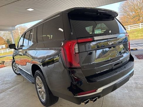 New 2026 GMC Yukon XL Denali AWD/4WD image 9