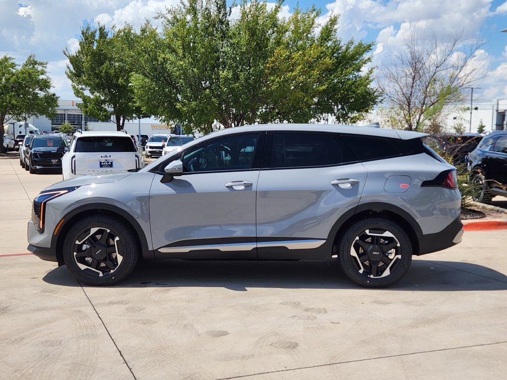 New 2027 Kia Sportage S FWD image 3