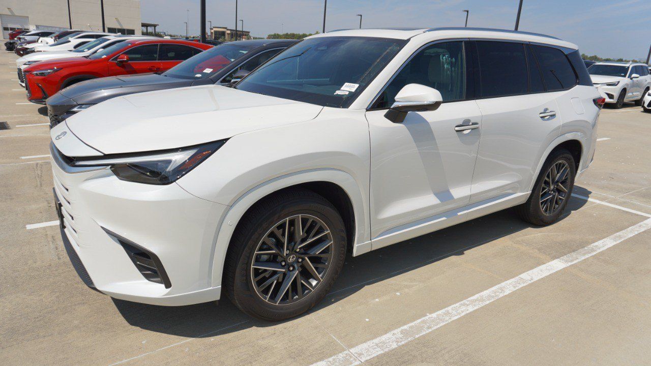 Certified 2026 Lexus TX 350 AWD w/ Technology Package image 4