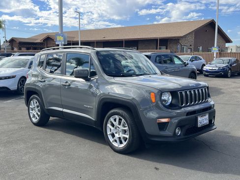 Used 2021 Jeep Renegade Latitude image 27