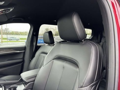 New 2026 Jeep Grand Cherokee L Limited AWD/4WD image 14