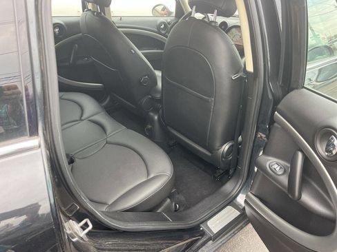 Used 2013 MINI Cooper Countryman Cooper 4dr Crossover image 9