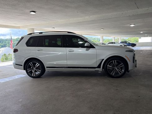 Used 2023 BMW X7 xDrive40i w/ Executive Package AWD/4WD image 7