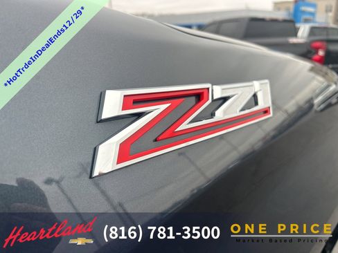 Used 2021 Chevrolet Silverado 1500 Custom Trail Boss w/ LPO, Dark Essentials Package image 12