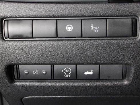 Certified 2023 Nissan Rogue Platinum w/ Platinum Premium Package FWD image 25