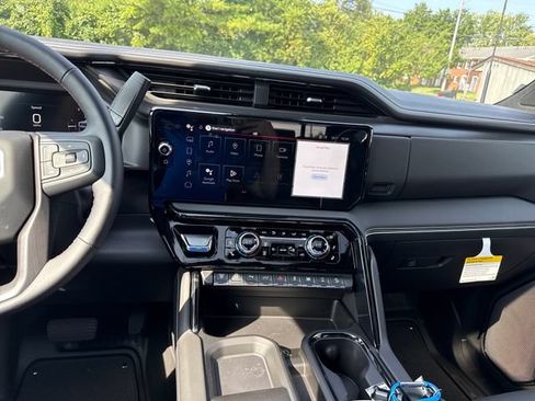 New 2026 GMC Sierra 2500 AT4X AWD/4WD image 20