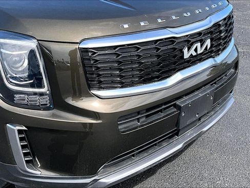 Used 2022 Kia Telluride S AWD/4WD image 32