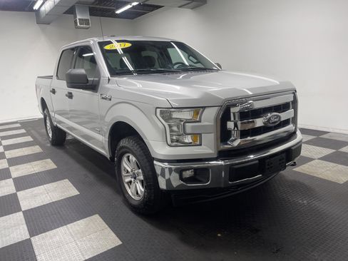 Used 2017 Ford F150 XLT image 6