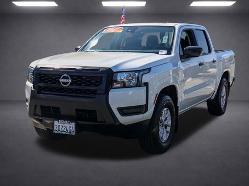 Used 2025 Nissan Frontier S RWD image 8