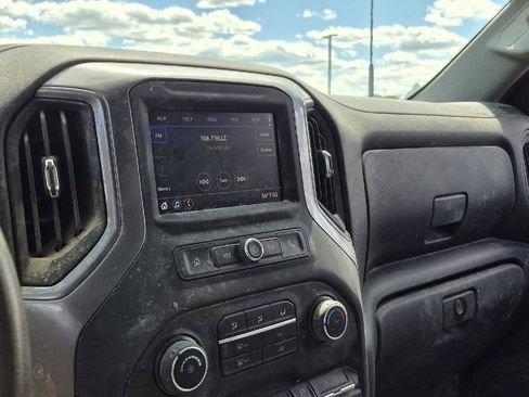Used 2022 Chevrolet Silverado 2500 W/T w/ WT Convenience Package AWD/4WD image 9