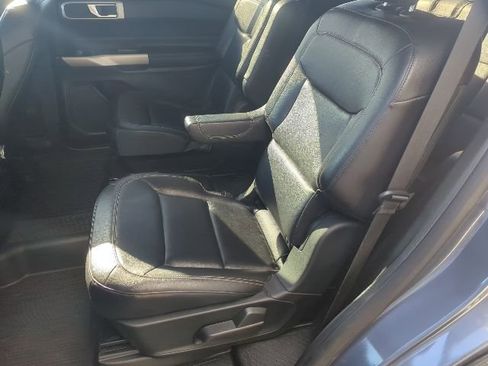 Used 2021 Ford Explorer XLT w/ Equipment Group 202A image 27