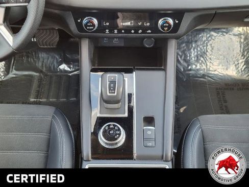 Used 2023 Mitsubishi Outlander SE image 23