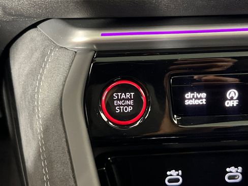 New 2025 Audi SQ5 Premium Plus image 22