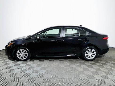Certified 2025 Toyota Corolla LE FWD image 4