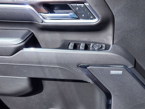 New 2025 GMC Sierra 2500 SLT w/ SLT Premium Package image 16