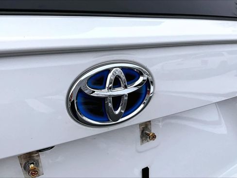 Certified 2023 Toyota RAV4 SE image 28